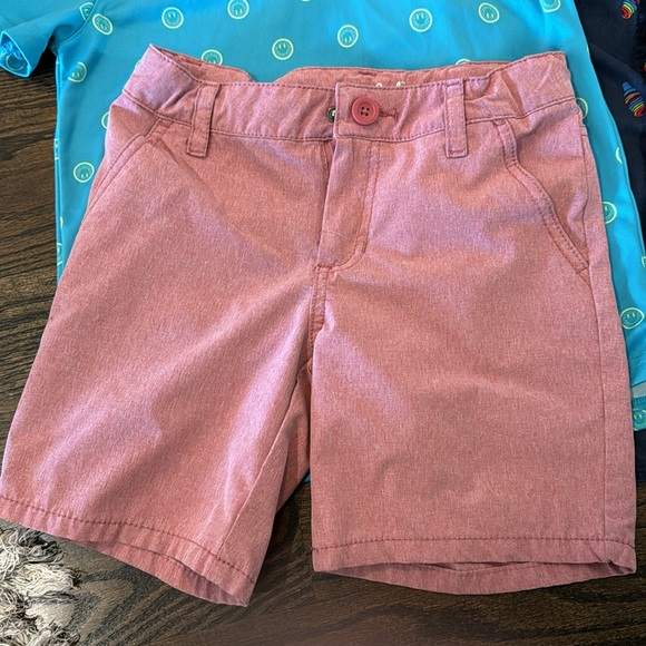 2 shorts & 2 shirts cat & jack and all in motion - Picture 4 of 13